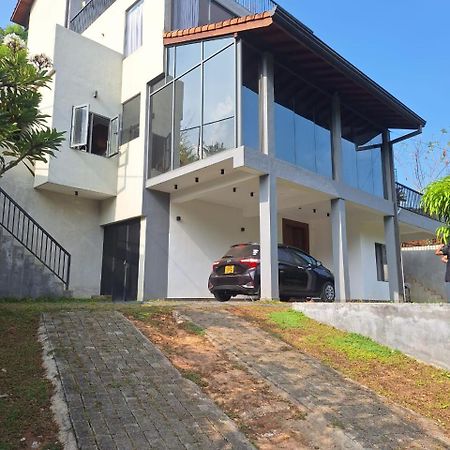 Bellaxy Ceylon Acomodação com café da manhã Exterior foto