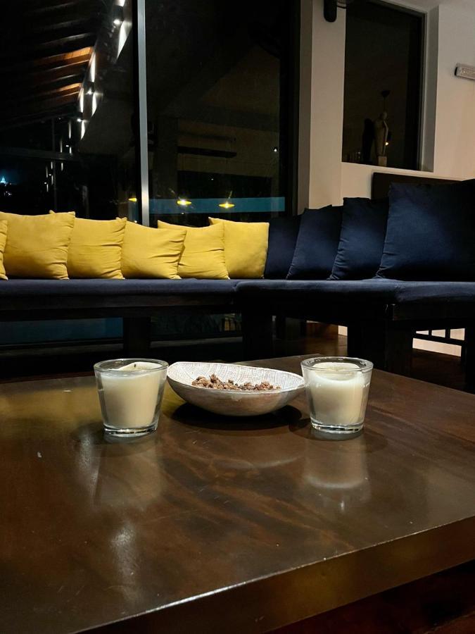 Bellaxy Ceylon Acomodação com café da manhã Exterior foto